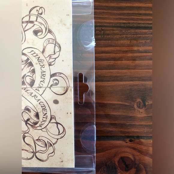 LIKE NEW UNIVERSAL Harry Potter Marauders Map - Picture 9 of 9